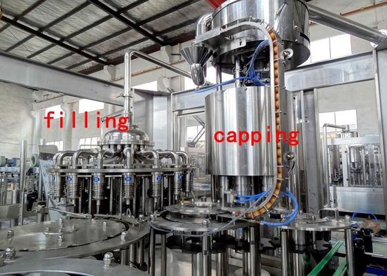 চীন 3 1 মনোব্লক লিকুইড ফিলিং মেশিনে সরবরাহকারী